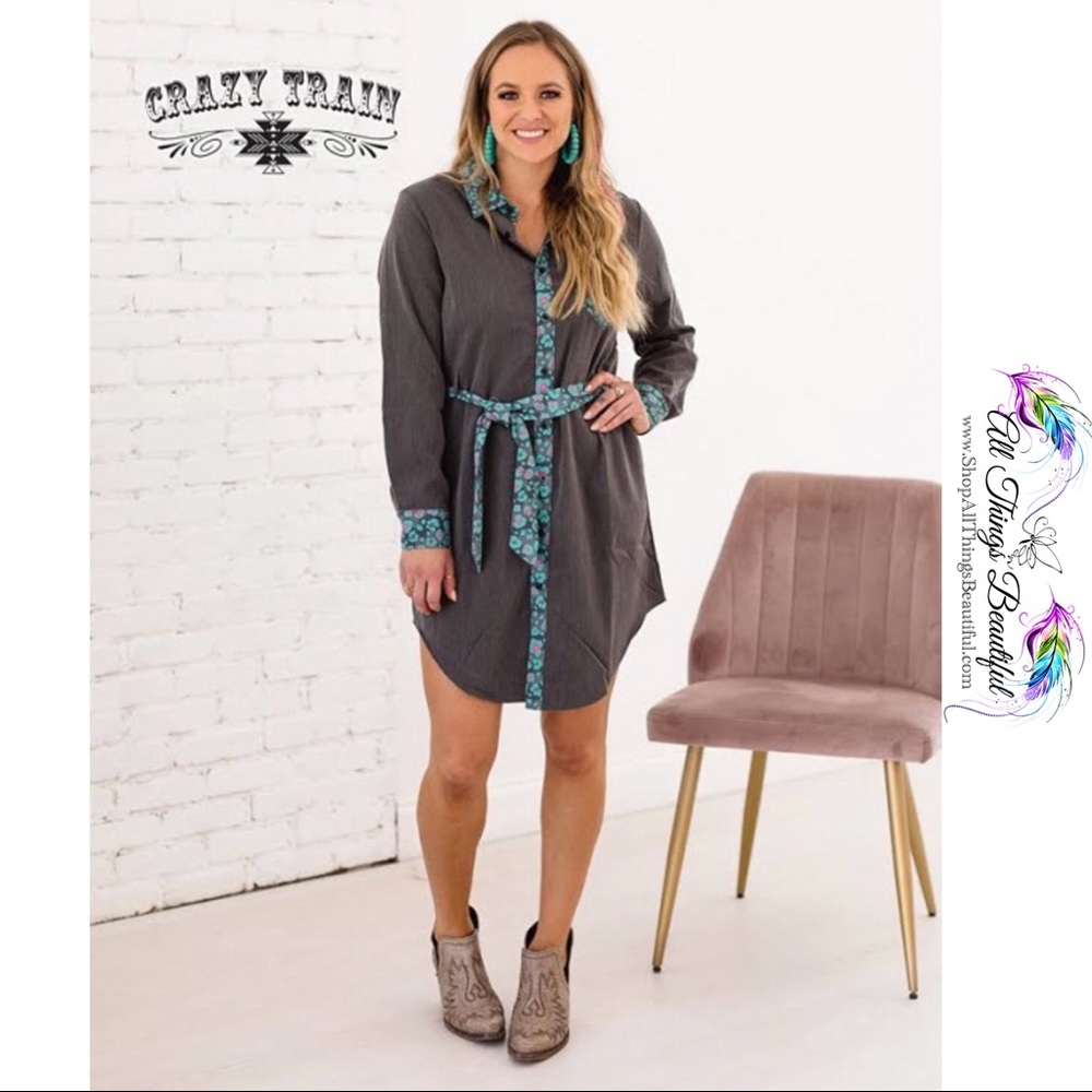 •Crazy Train Quebec Queen Shirt Dress•
